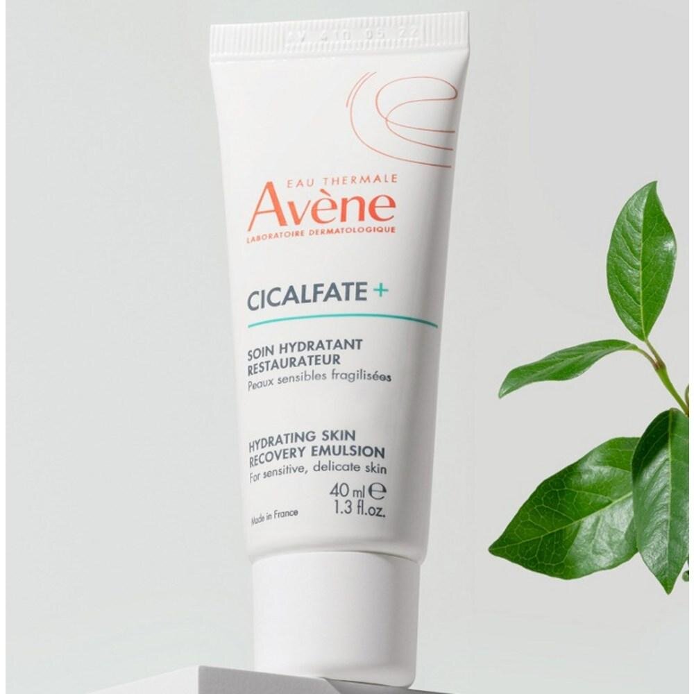Увлажняющая эмульсия EAU THERMALE AVENE CICALFATE+